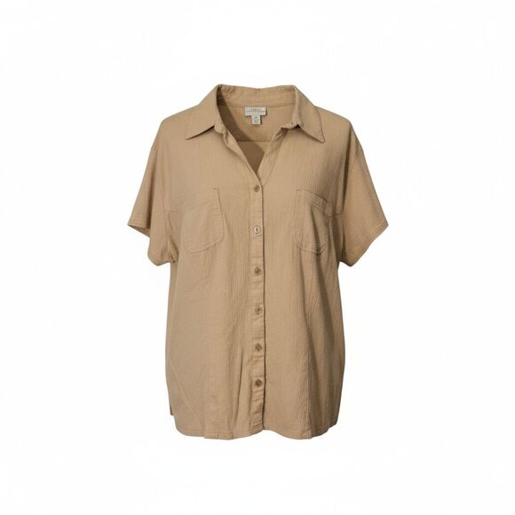 Womens White Stage Plus Size Short Sleeve Button Down Blouse -- ITEM #3397 - Picture 1 of 3